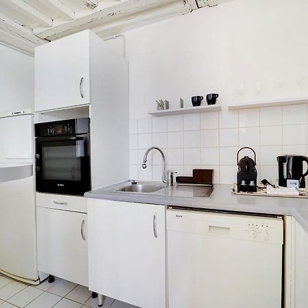 Guestready - Appartement Arty Cosy Et Tres Central Paris Eksteriør billede
